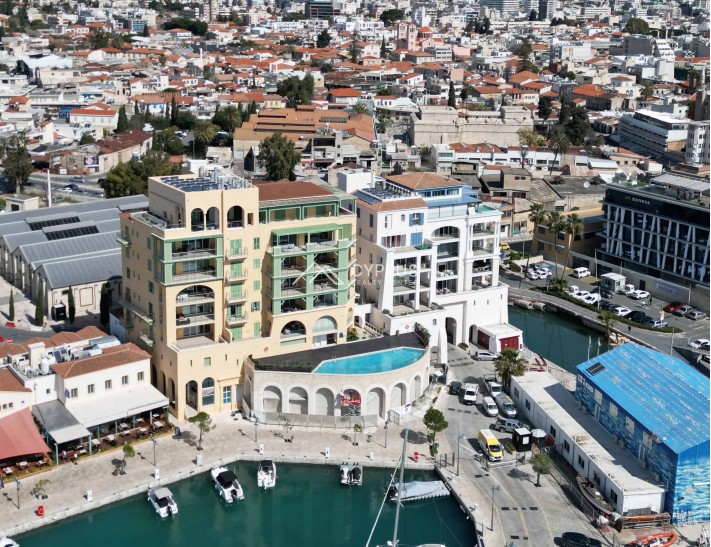 Four bedroom penthouse in Limassol, Limassol Marina