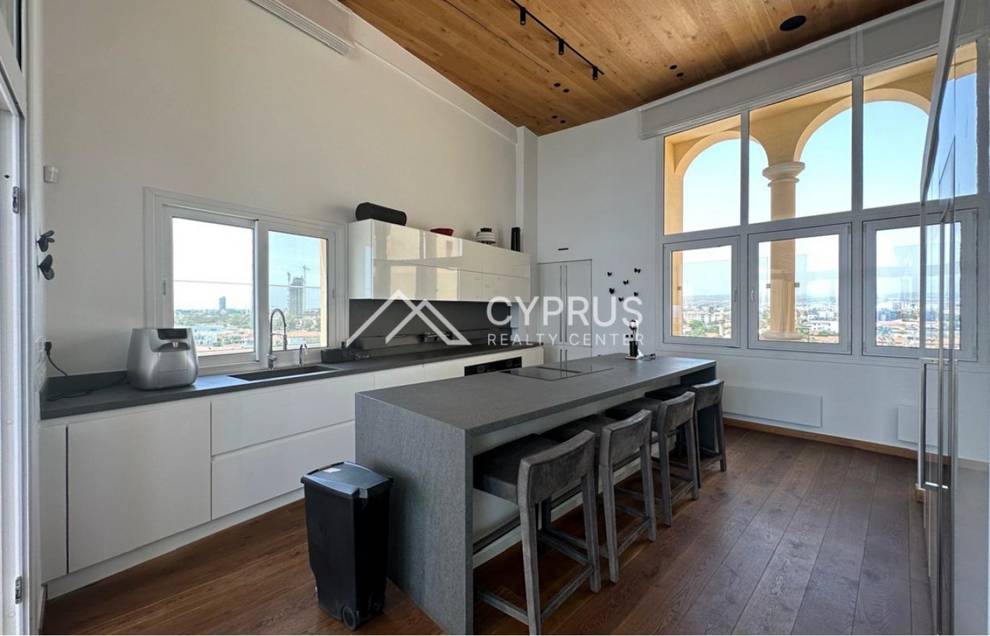 Пентхаус с 4 спальнями в Лимассоле, Limassol Marina - фото 1