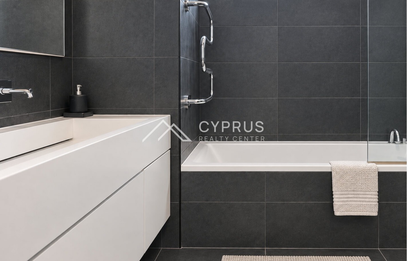 Four bedroom Penthouse in Limassol, Panthea - фото 7