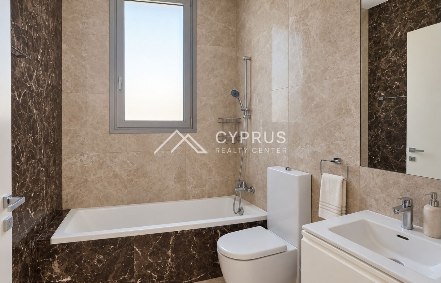 Three bedroom penthouse in Limassol, Potamos Germasogeia - фото 7