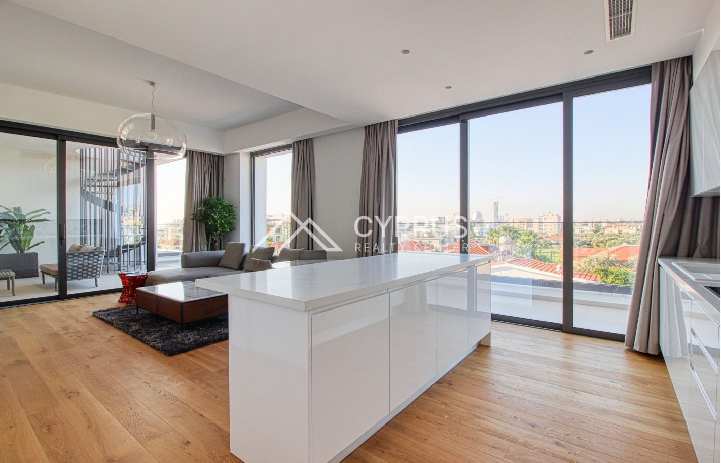 Penthouse with 3 bedrooms in Limassol, Potamos Germasogeia - фото 2