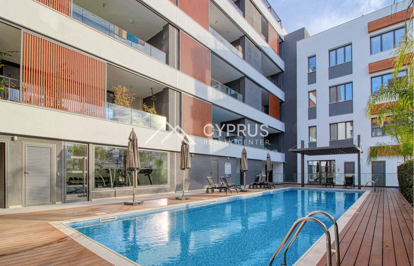 Penthouse with 4 bedrooms in Limassol, Potamos Germasogeia - фото 16