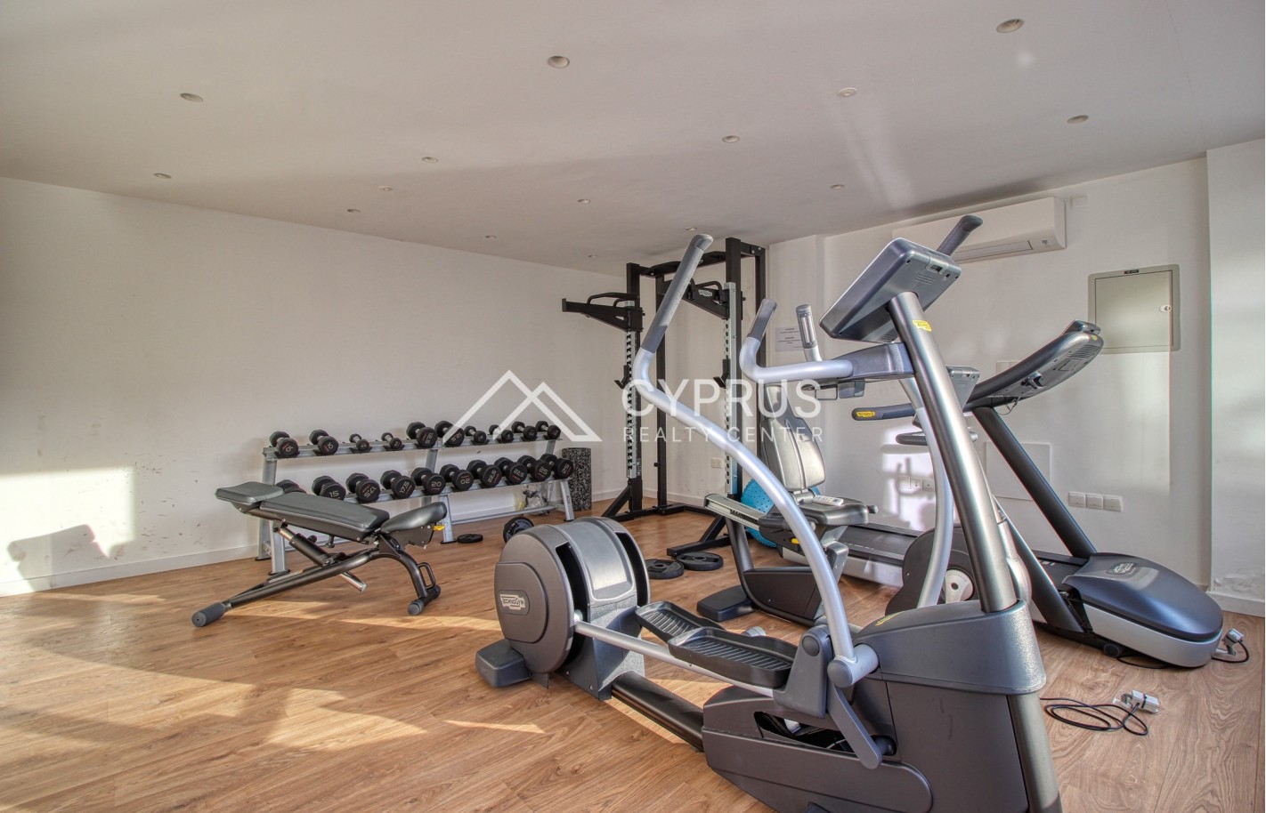 Penthouse with 4 bedrooms in Limassol, Potamos Germasogeia - фото 20