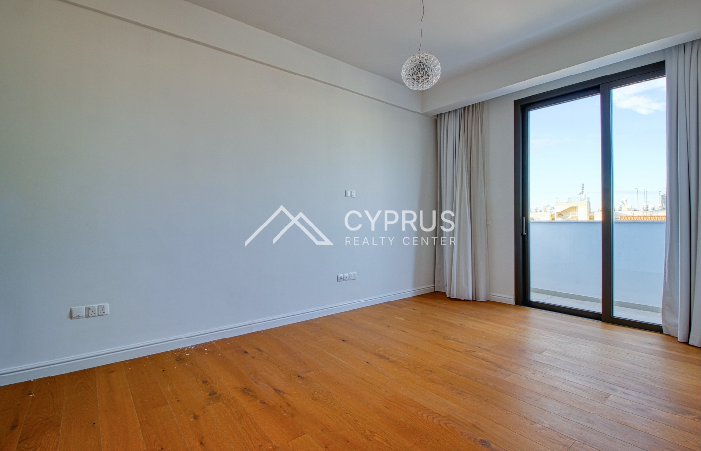 Penthouse with 4 bedrooms in Limassol, Potamos Germasogeia - фото 4
