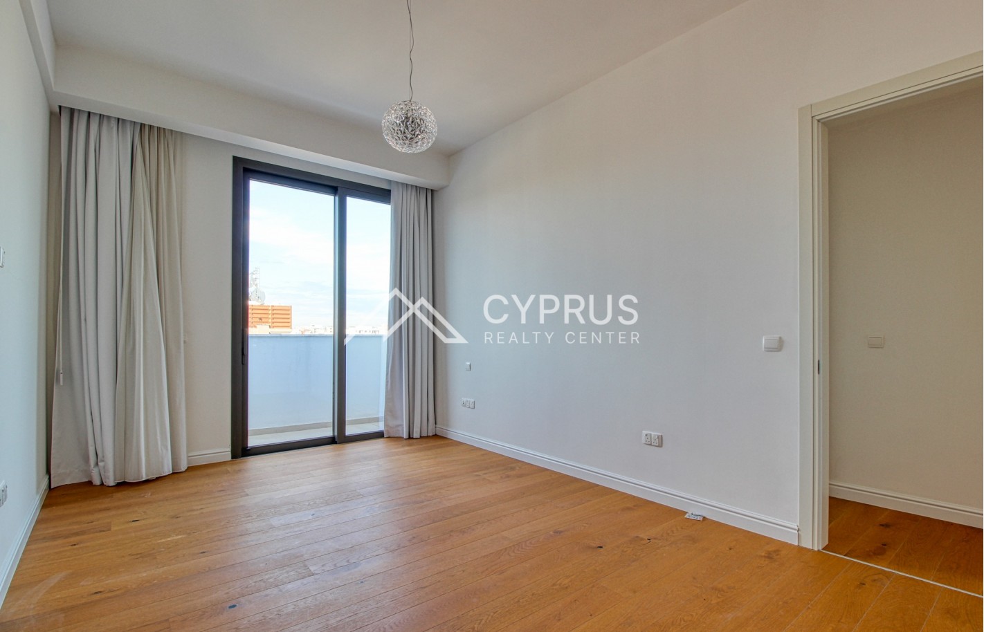 Penthouse with 4 bedrooms in Limassol, Potamos Germasogeia - фото 6