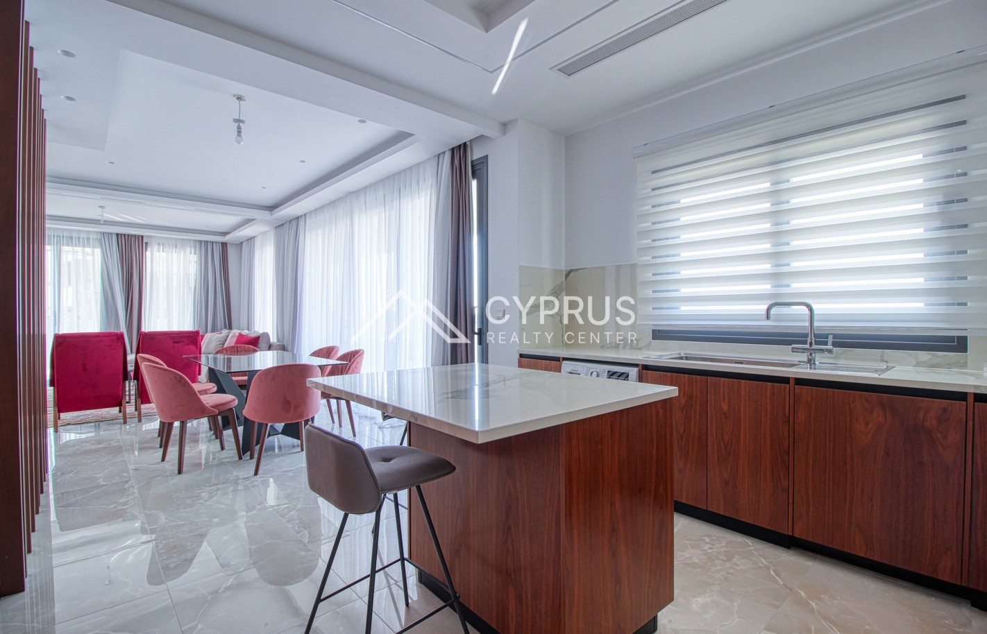 Penthouse in Limassol with 3 bedrooms, Potamos Germasogeia - фото 2