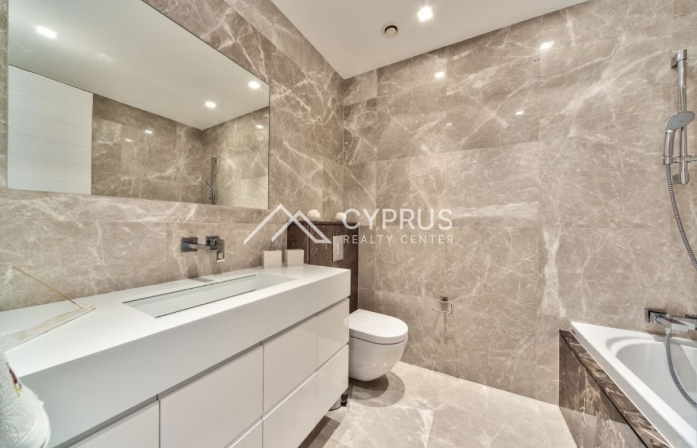 Penthouse in Limassol with 3 bedrooms, Potamos Germasogeia - фото 1