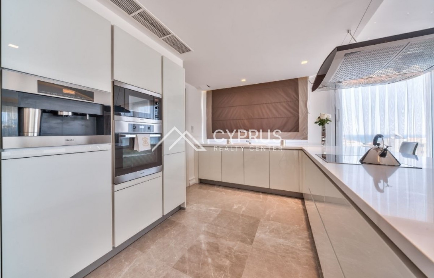 Penthouse in Limassol with 3 bedrooms, Potamos Germasogeia - фото 8