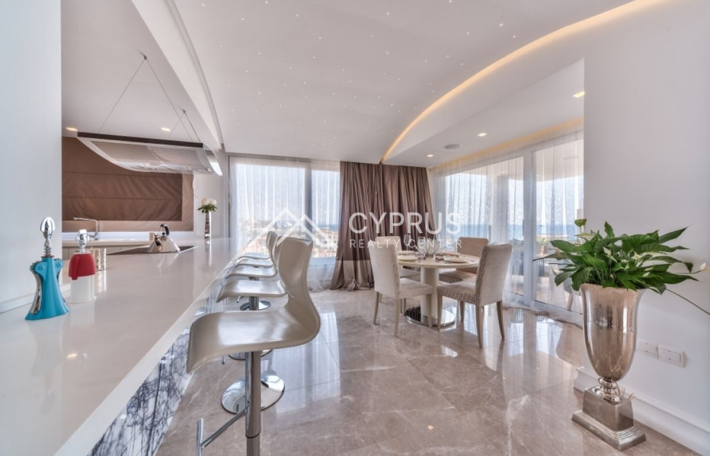 Penthouse in Limassol with 3 bedrooms, Potamos Germasogeia - фото 17