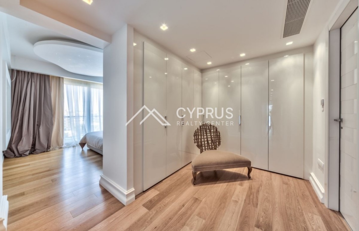 Penthouse in Limassol with 3 bedrooms, Potamos Germasogeia - фото 2