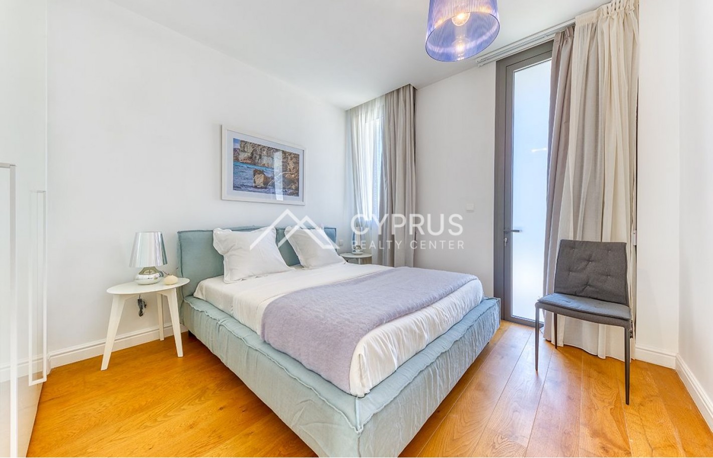 Penthouse in Limassol with 4 bedrooms, Germasogeia - фото 9