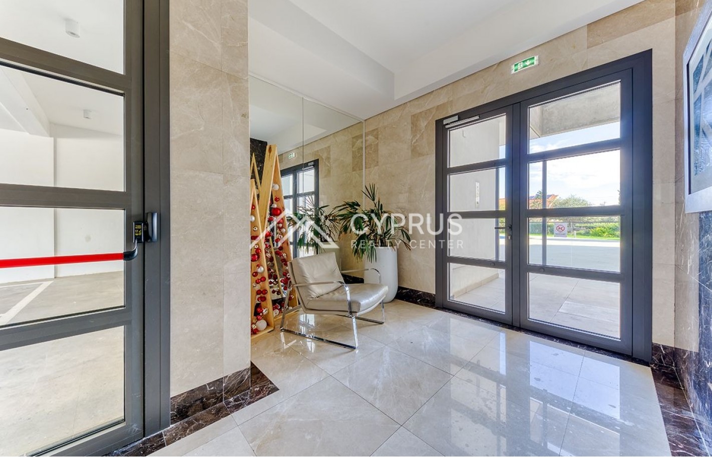 Penthouse in Limassol with 4 bedrooms, Germasogeia - фото 24