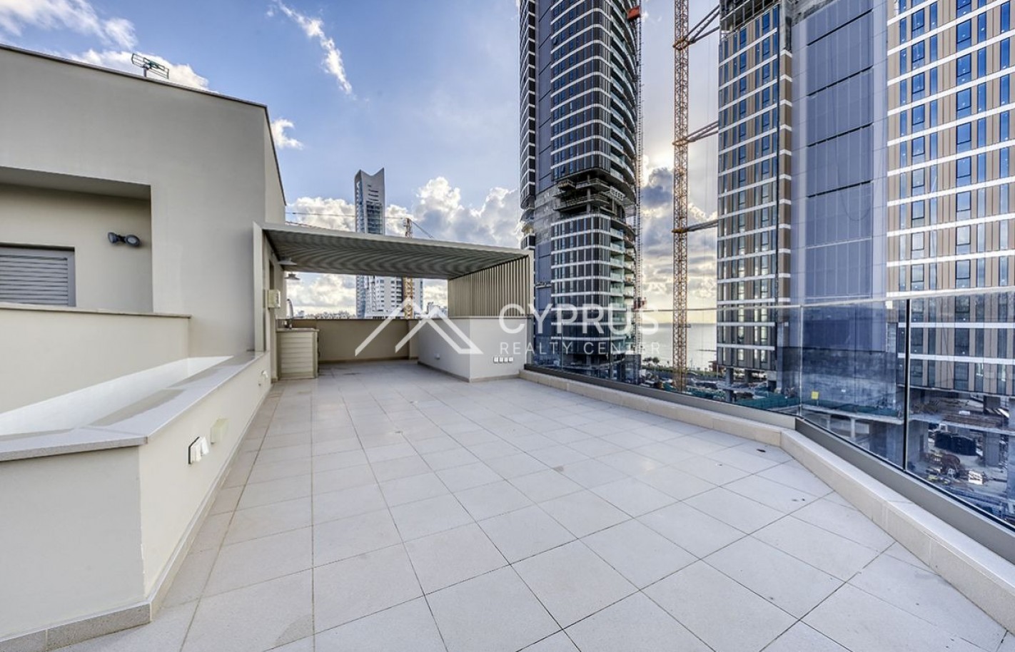 Penthouse in Limassol with 4 bedrooms, Neapolis - фото 20