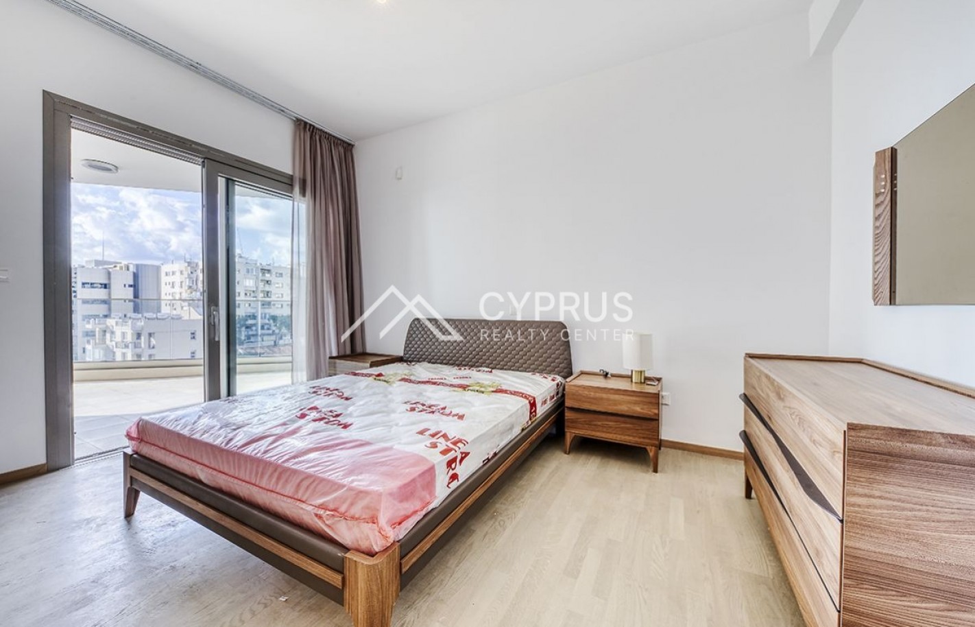 Penthouse in Limassol with 4 bedrooms, Neapolis - фото 12