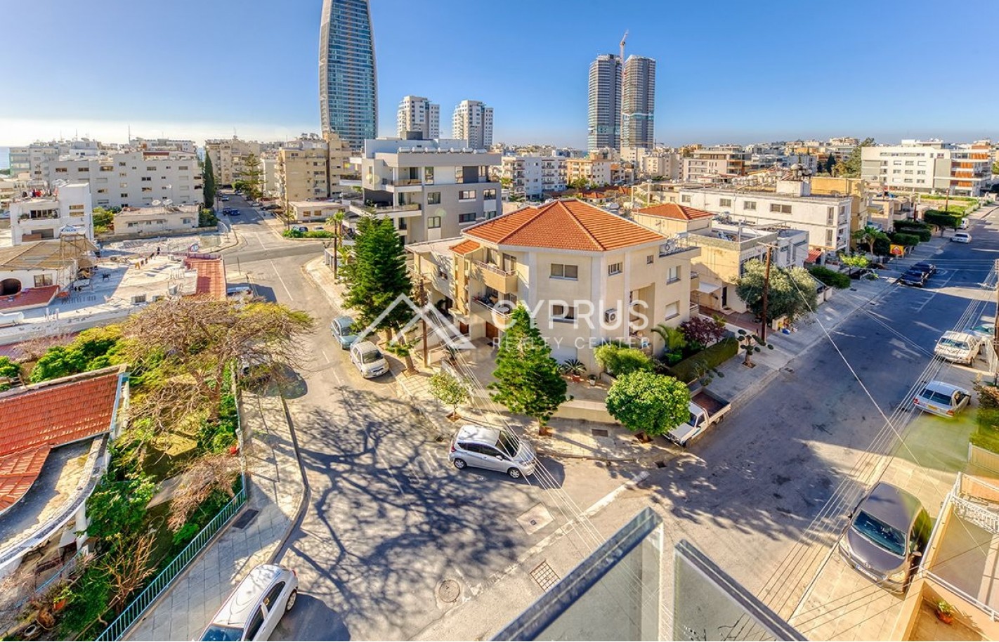 Penthouse in Limassol with 2 bedrooms, Neapolis - фото 16