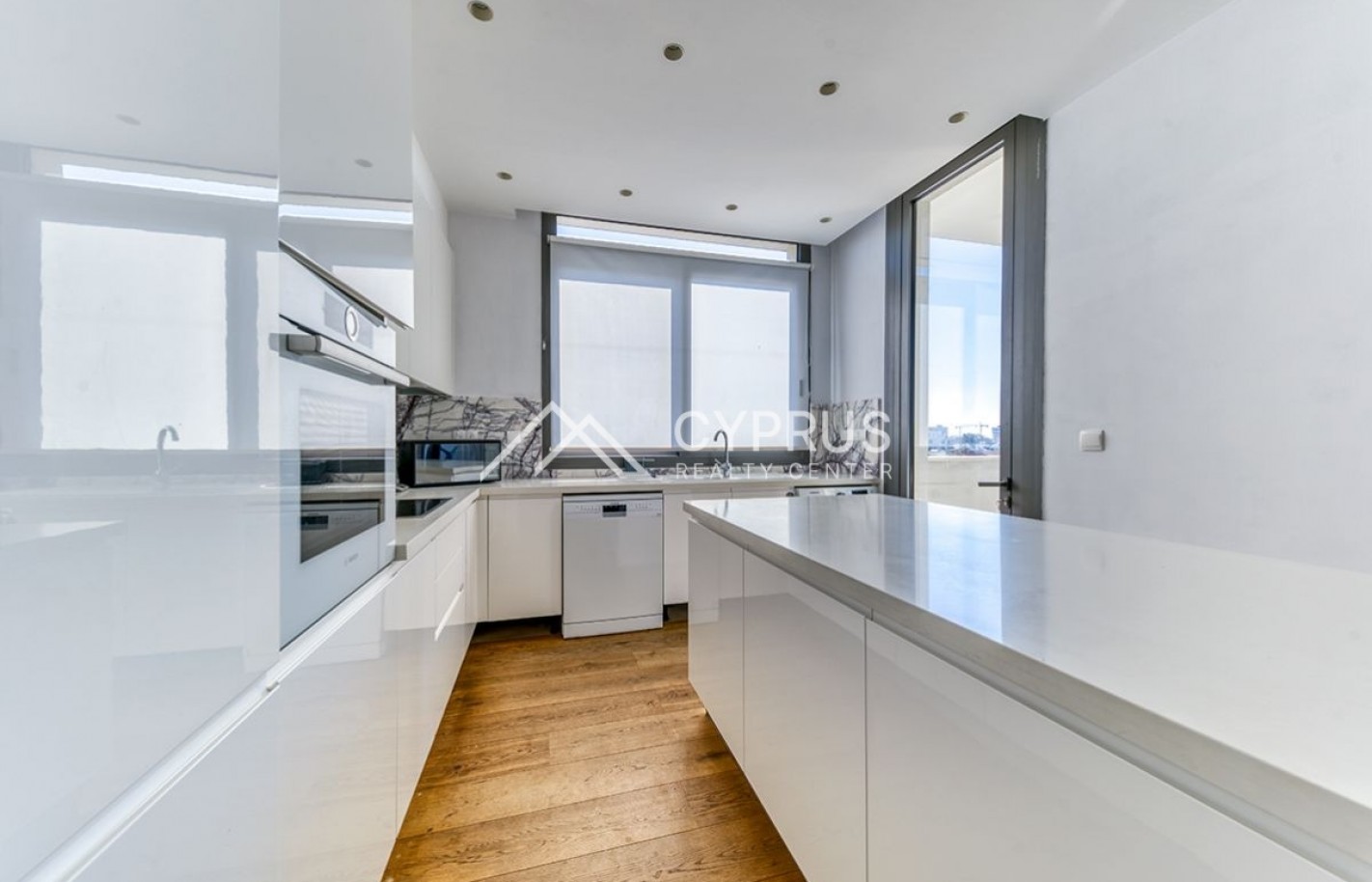 Penthouse in Limassol with 3 bedrooms, Potamos Germasogeia - фото 7