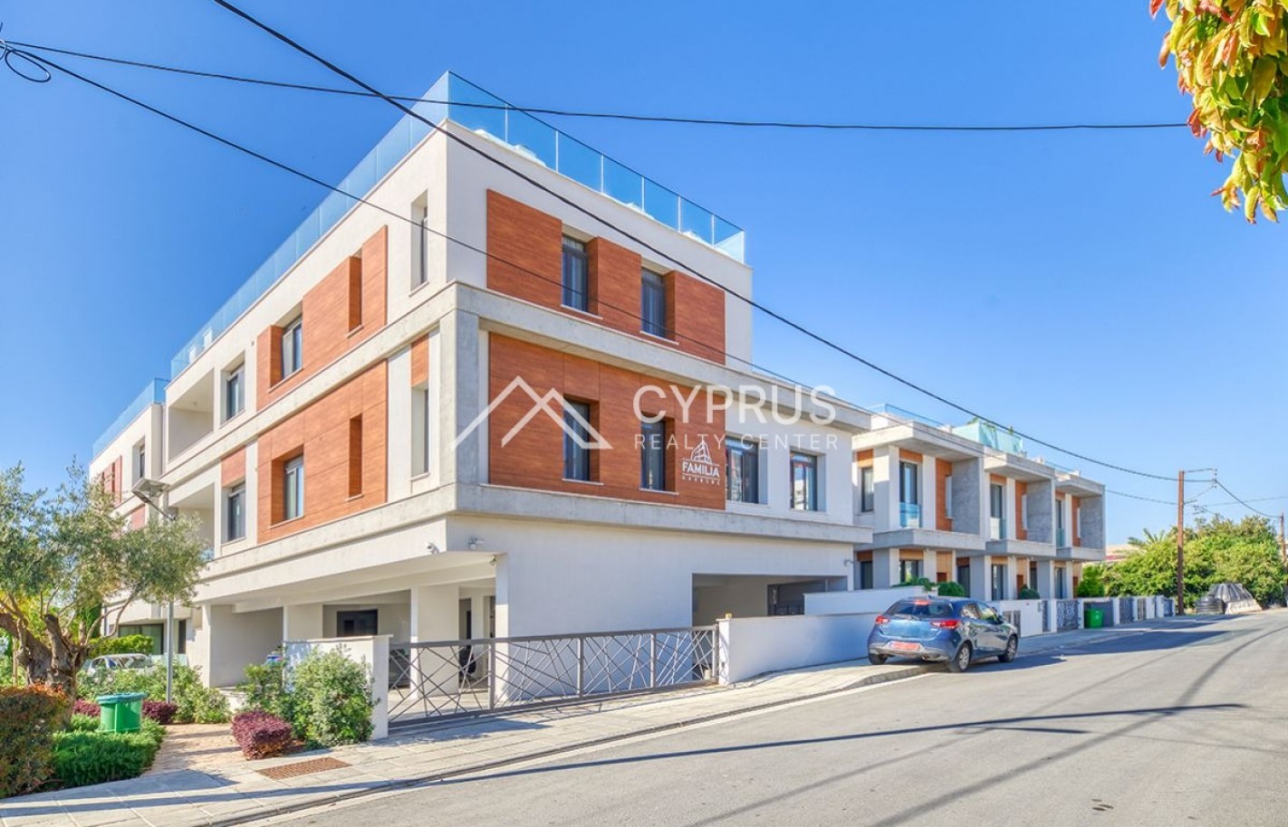 Penthouse in Limassol with 3 bedrooms, Potamos Germasogeia - фото 33