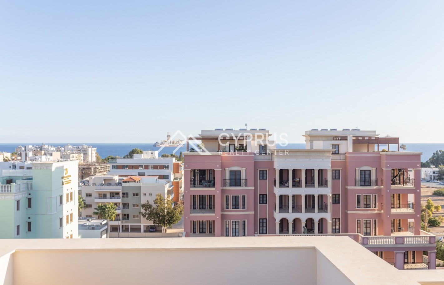 Penthouse in Limassol with 4 bedrooms, Potamos Germasogeia - фото 30