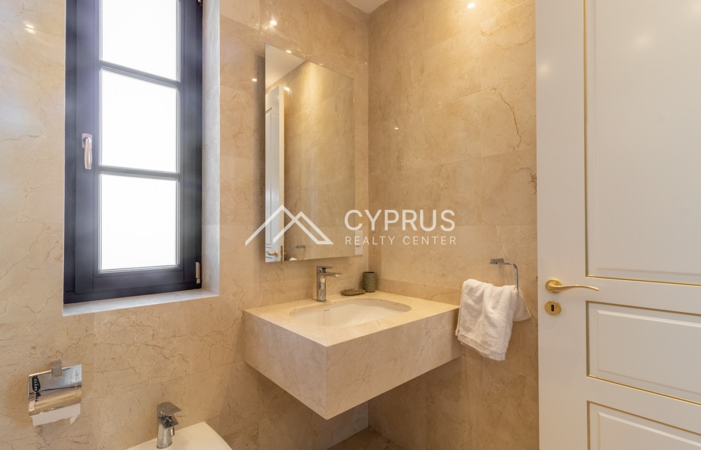 Penthouse in Limassol with 4 bedrooms, Potamos Germasogeia - фото 21