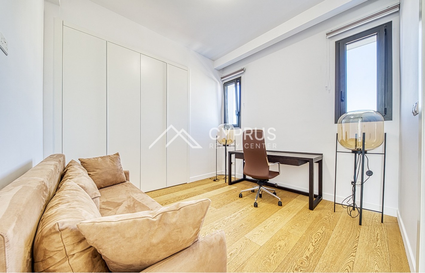 Penthouse in Limassol with 4 bedrooms, Germasogeia - фото 8