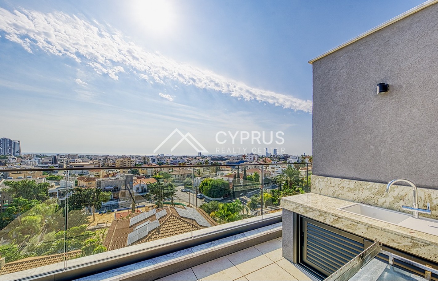 Penthouse in Limassol with 4 bedrooms, Germasogeia - фото 16