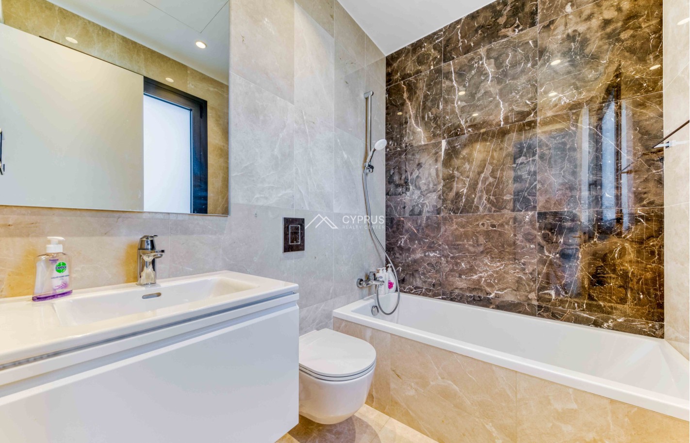 Townhouse in Limassol with 4 bedrooms, Potamos Germasogeia - фото 14