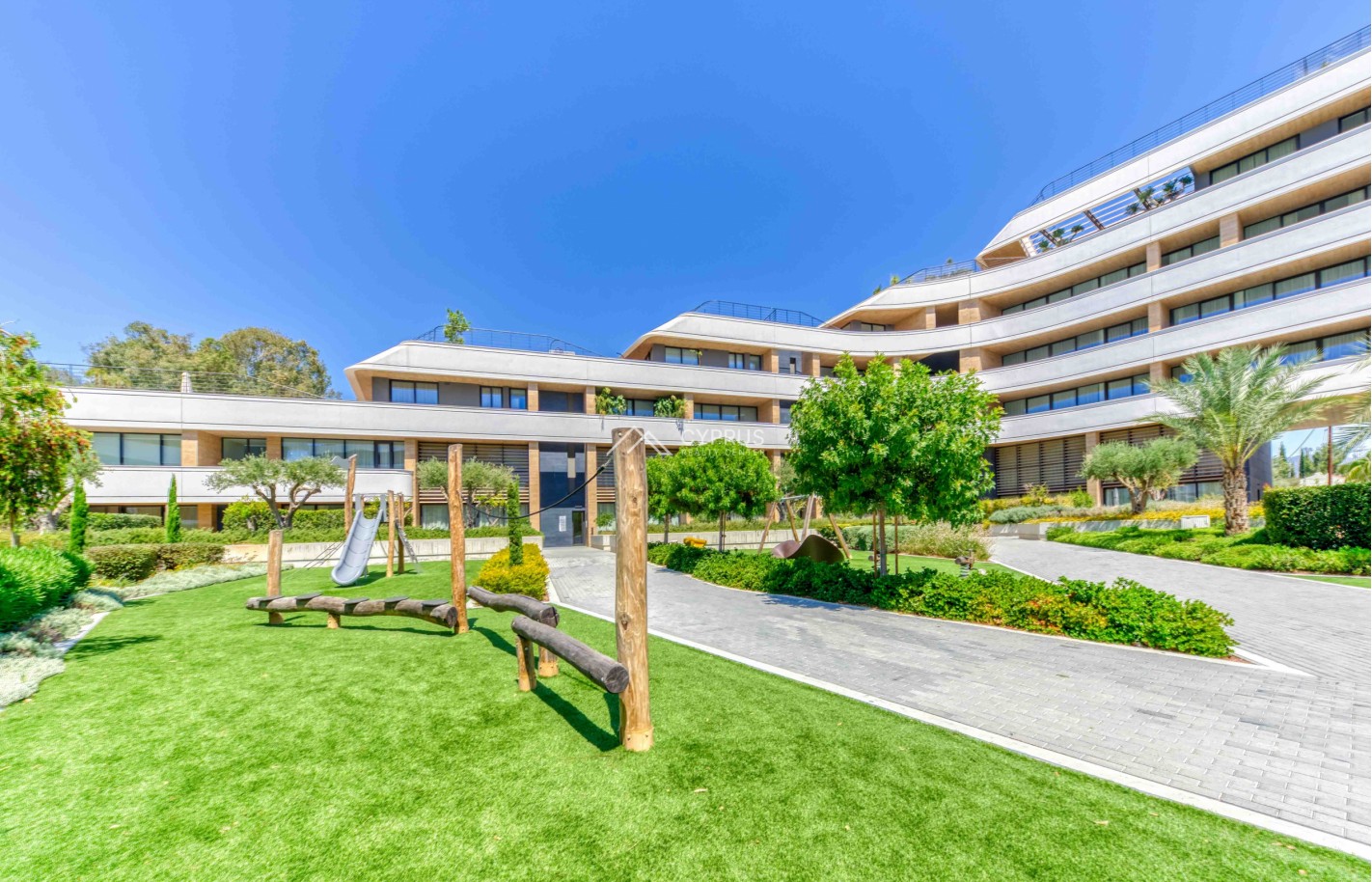 Townhouse in Limassol with 4 bedrooms, Potamos Germasogeia - фото 1