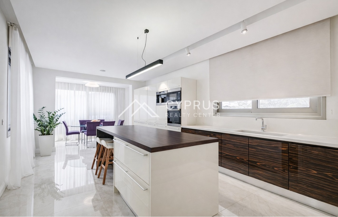 Four bedroom villa in Limassol, Agios Tychonas - фото 38