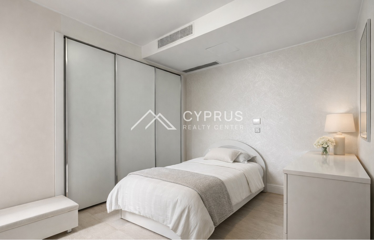 Four bedroom villa in Limassol, Agios Tychonas - фото 19