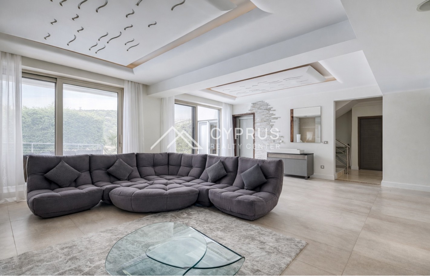 Four bedroom villa in Limassol, Agios Tychonas - фото 37