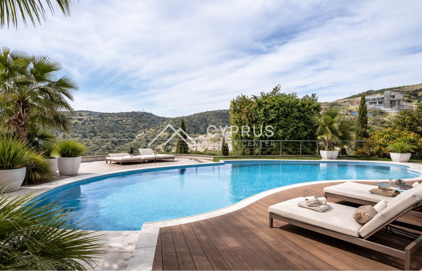 Four bedroom villa in Limassol, Agios Tychonas - фото 26