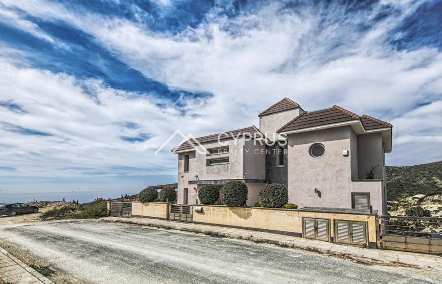 Four bedroom villa in Limassol, Agios Tychonas - фото 32