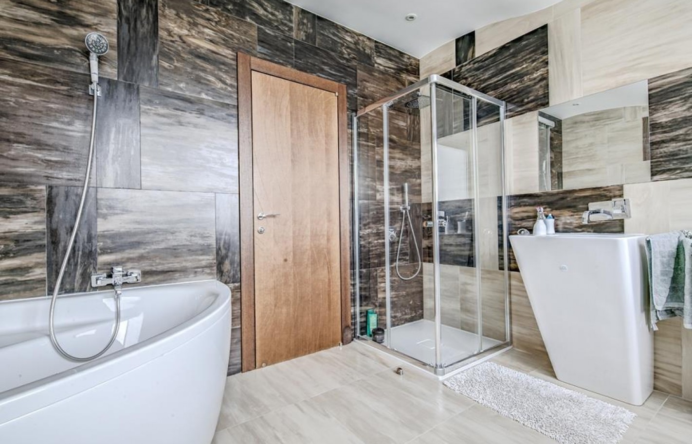 Четырехспальная вилла в Лимассоле, Agios Tychonas - фото 21