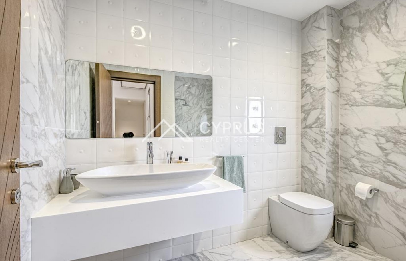 Four bedroom villa in Limassol, Agios Tychonas - фото 26