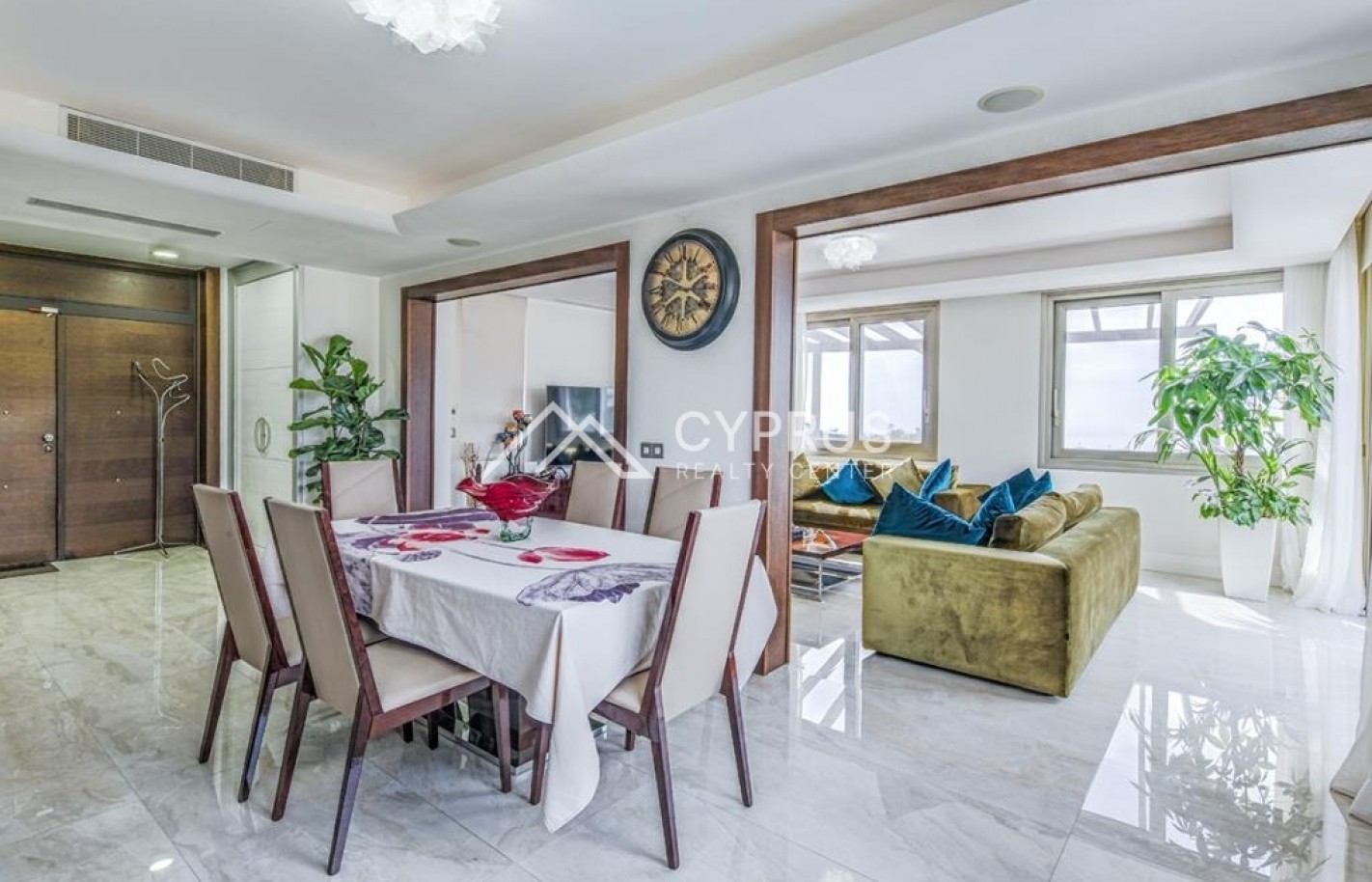 Four bedroom villa in Limassol, Agios Tychonas - фото 12