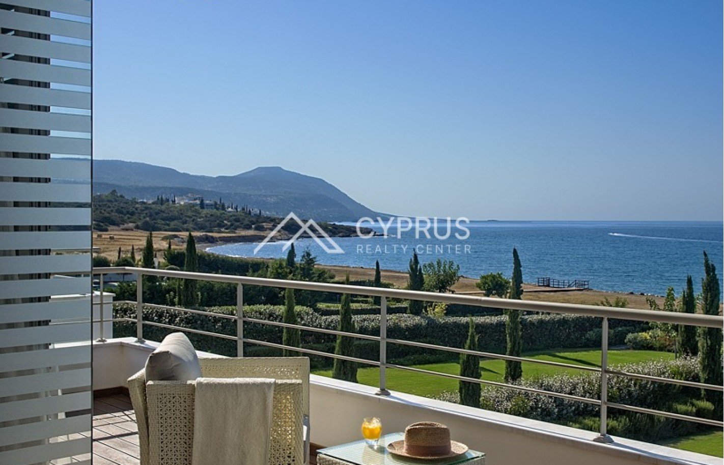 Four bedroom villa in Paphos, Latchi - фото 17