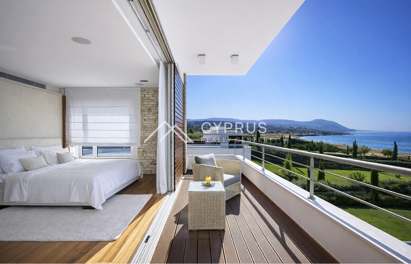 Four bedroom villa in Paphos, Latchi - фото 2