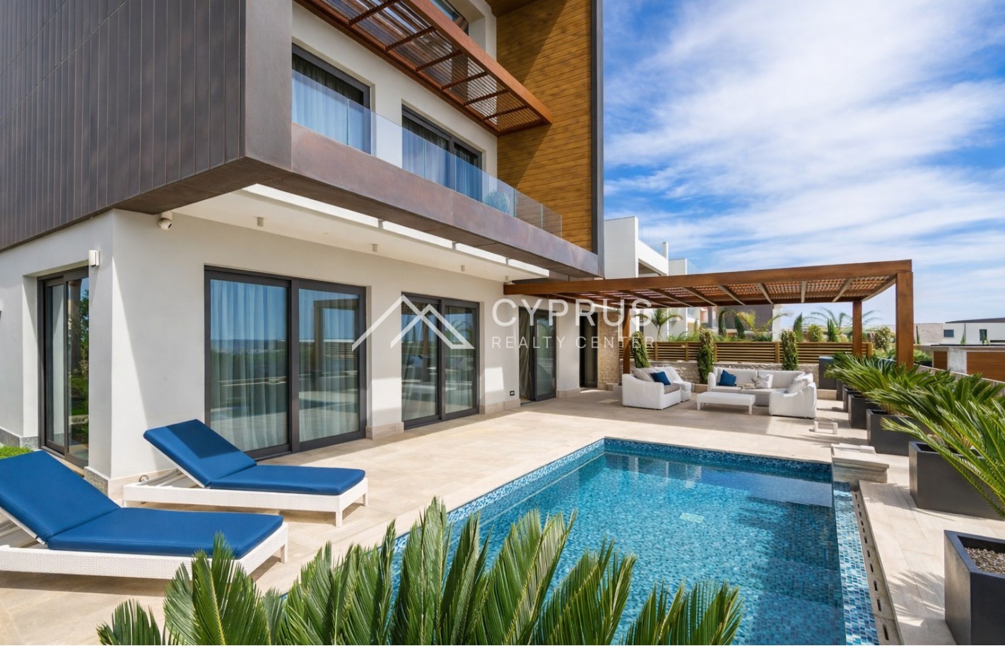 Роскошная вилла в Лимассоле с 4 спальнями, East Beach