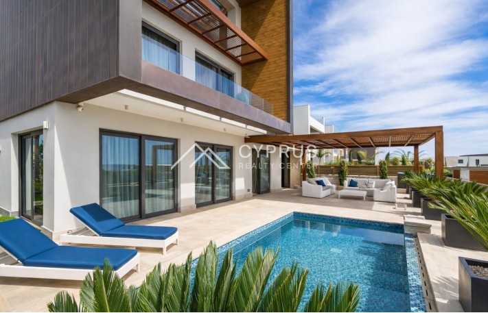 Роскошная вилла в Лимассоле с 4 спальнями, East Beach