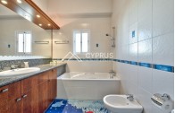 Luxury villa with 5 bedrooms in Limassol, Agios Tychonas - фото 6