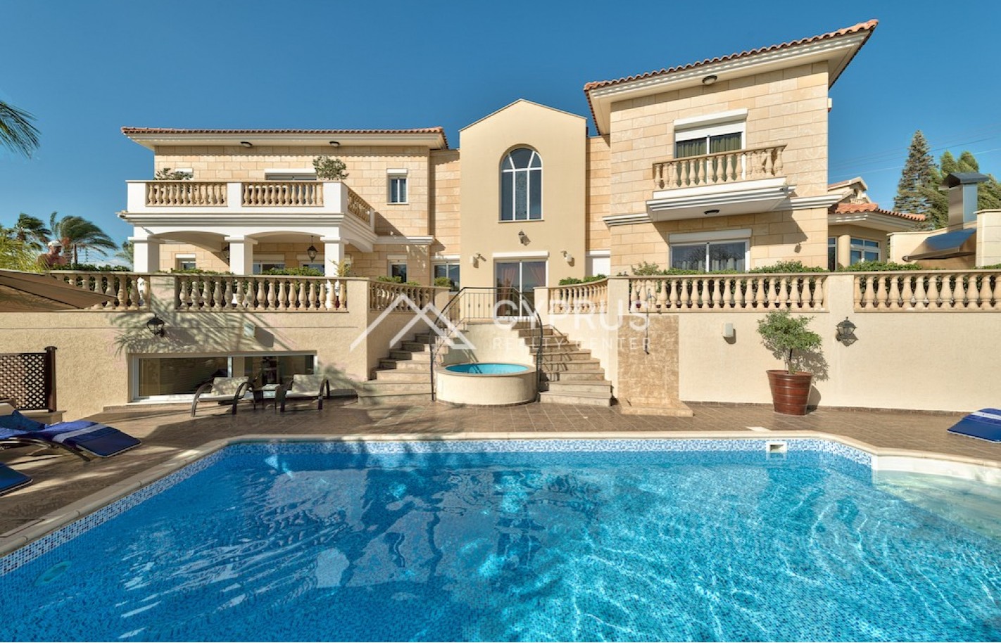 Luxury villa with 5 bedrooms in Limassol, Agios Tychonas - фото 13