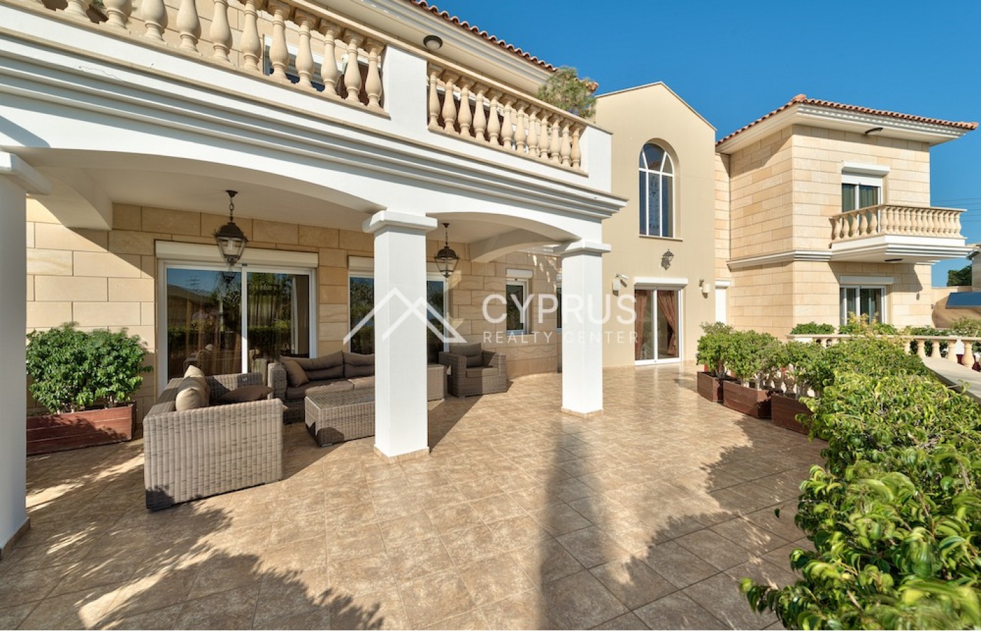Luxury villa with 5 bedrooms in Limassol, Agios Tychonas - фото 15