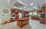 Luxury villa with 5 bedrooms in Limassol, Agios Tychonas - фото 23