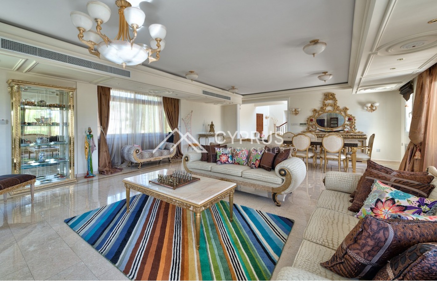 Luxury villa with 5 bedrooms in Limassol, Agios Tychonas - фото 31