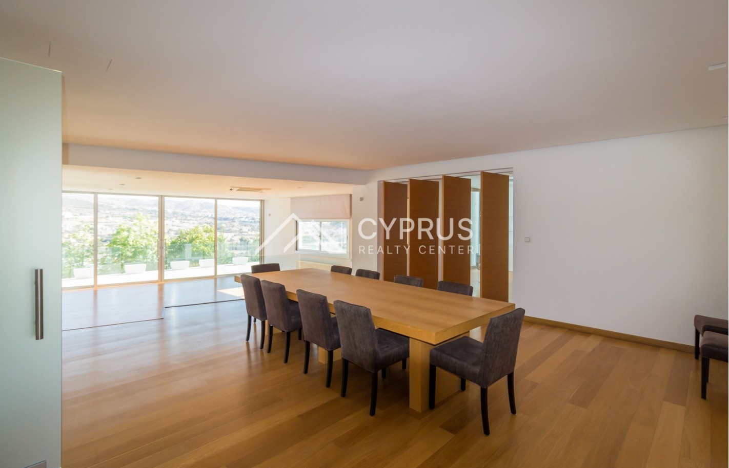 Villa in Limassol with 5 bedrooms, Germasogeia - фото 25