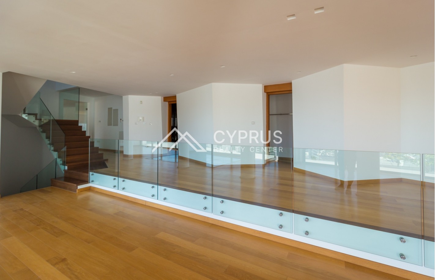 Villa in Limassol with 5 bedrooms, Germasogeia - фото 4