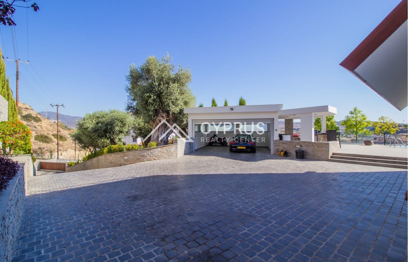 Villa in Limassol with 5 bedrooms, Germasogeia - фото 27