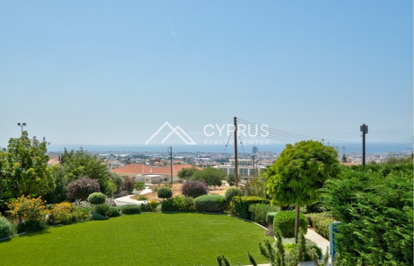 Villa in Limassol with 6 bedrooms, Agios Athanasios - фото 25