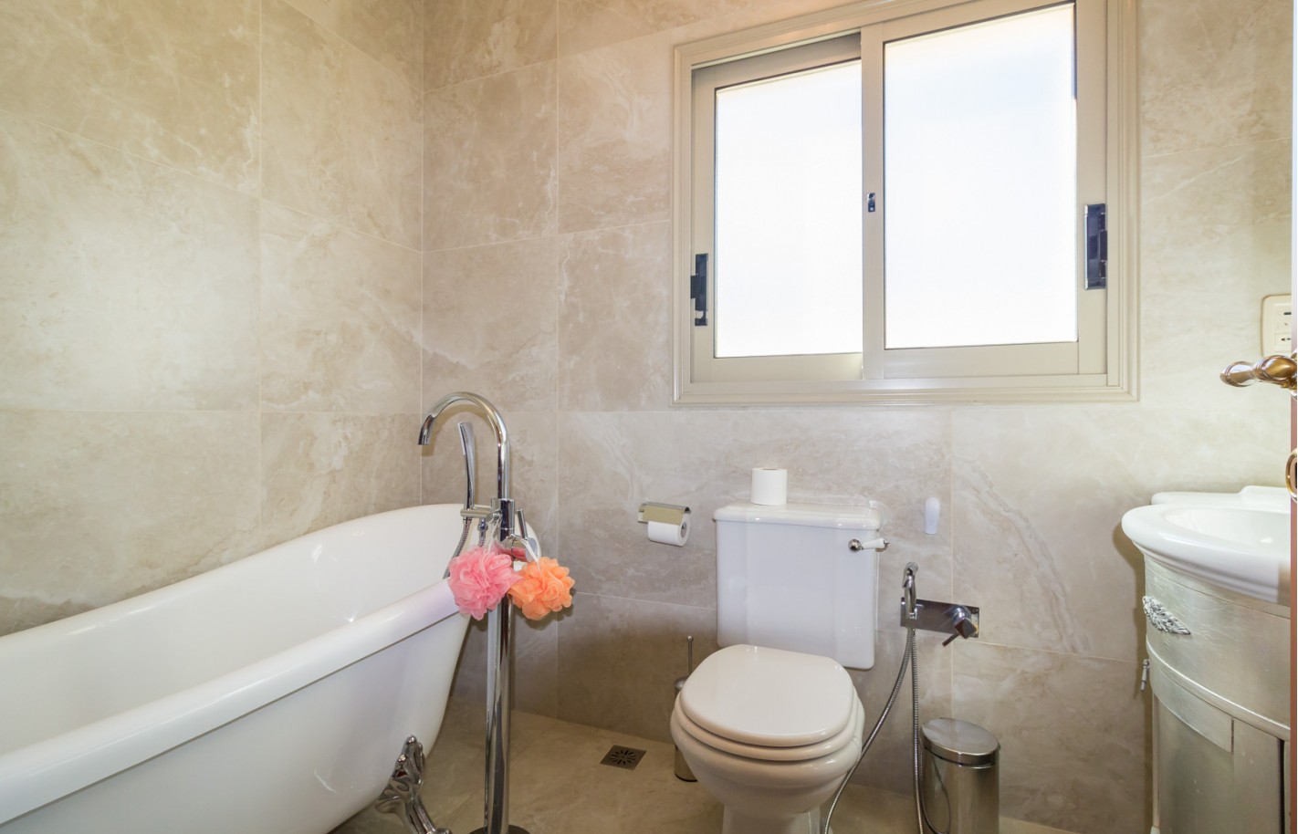 Вилла в Лимассоле с 4 спальнями, Agios Athanasios - фото 17