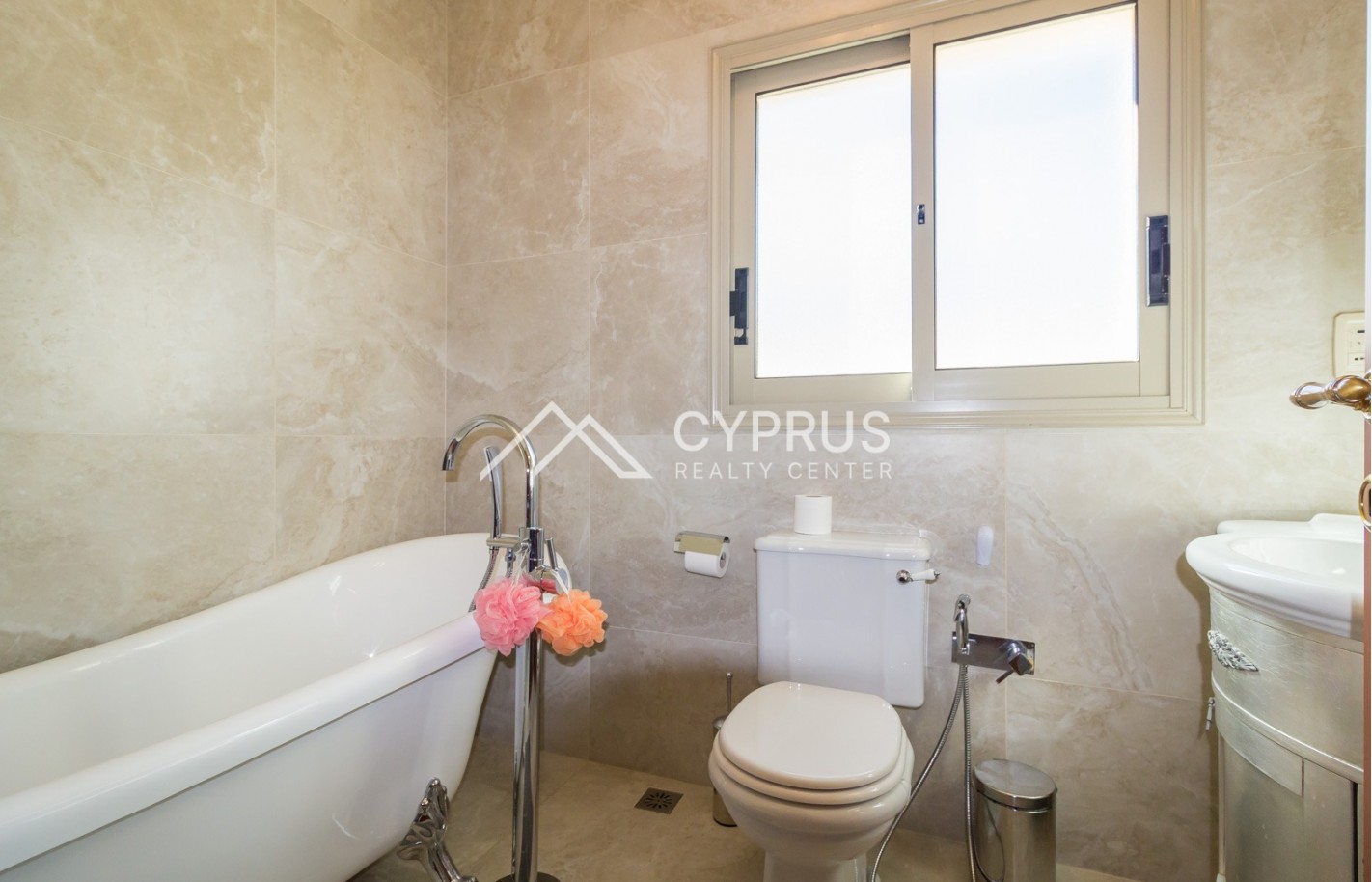 Villa in Limassol 4 bedroom, Agios Athanasios - фото 17